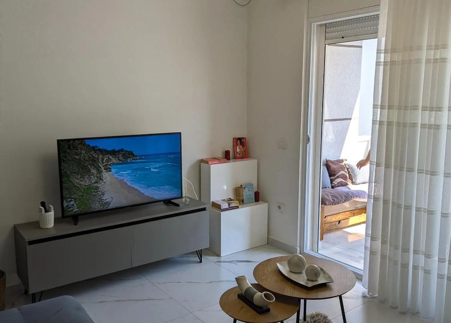 Mary'S Beach Apartament Qerret ゴーレム